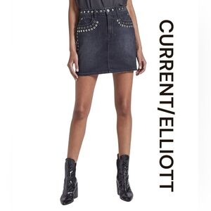 CURRENT/ELLIOTT "The 7 Pocket Mini" in Dark Wash Denim w/Metal Studs, Size 27.